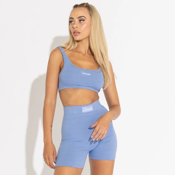 NWT Matching Set 🏷 - Picture 1 of 8